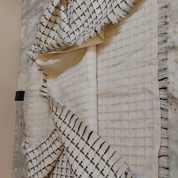 New York  Co Boucle ivory Black Short Skirt with fringe Sz 8 - Picture 7 of 11